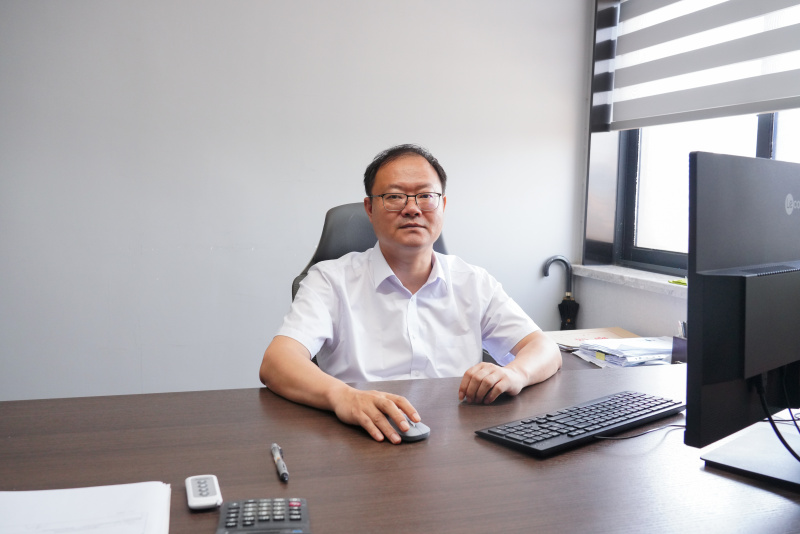 齊活了，優(yōu)秀共產(chǎn)黨員 李忻.jpg